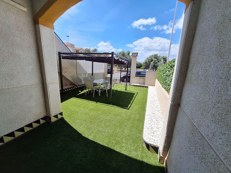 Foto 09b9f556-3798-42e3-8759-9de7ddac4446. Casa amb piscina a Parque Acuático - Sector 25 Torrevieja
