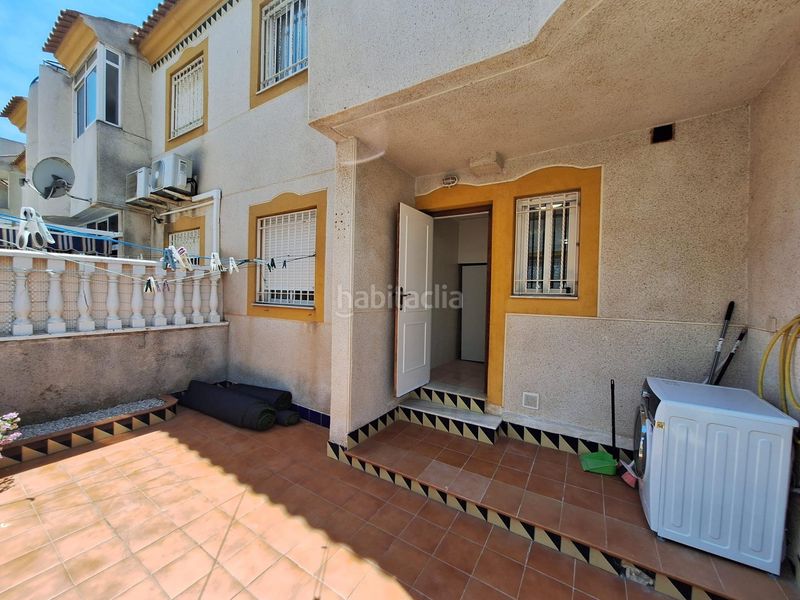 Foto b65571d5-ab2d-443f-9129-49ea84464dde. Casa amb piscina a Parque Acuático - Sector 25 Torrevieja