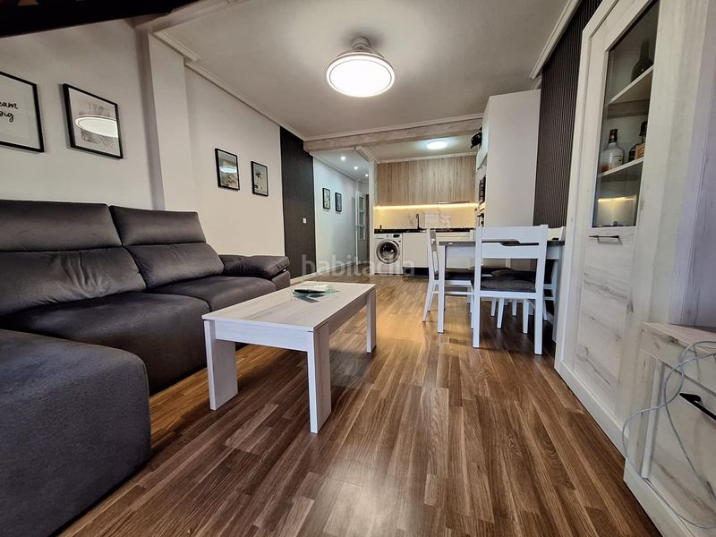 Foto 922de23d-7ccc-4e44-a0fb-bd0bb00378c4. Ático  dúplex de 3 dormitorios 2 baños en Avenida Habaneras - Curva de Palangre Torrevieja