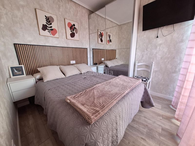 Foto a6d285f8-9814-4005-9e3e-a11bff2dc103. Ático  dúplex de 3 dormitorios 2 baños en Avenida Habaneras - Curva de Palangre Torrevieja