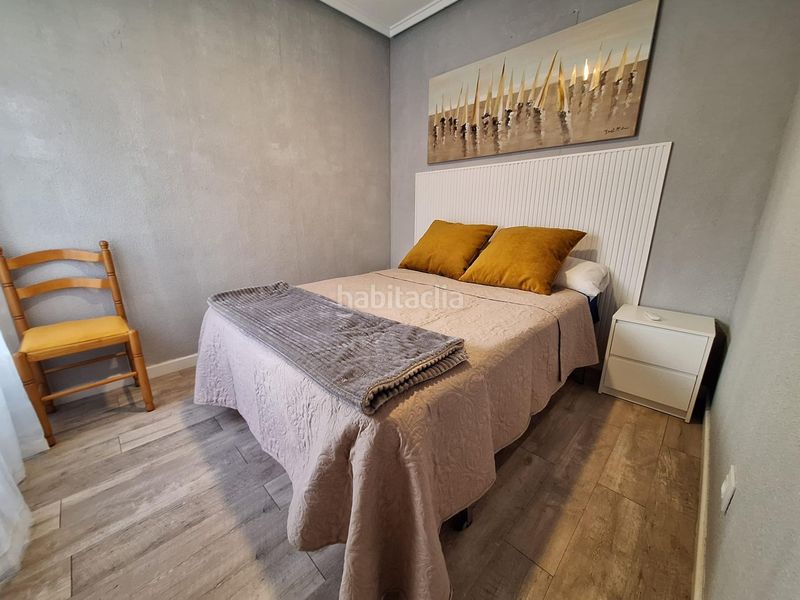 Foto f68f70af-622e-495e-b01b-7ef815676ae3. Ático  dúplex de 3 dormitorios 2 baños en Avenida Habaneras - Curva de Palangre Torrevieja