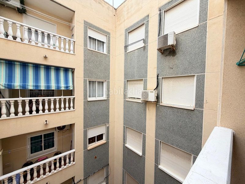 Foto 039b8149-3ab6-4375-bedf-4c8318af692e. Apartament amb calefacció a Avenida Habaneras - Curva de Palangre Torrevieja