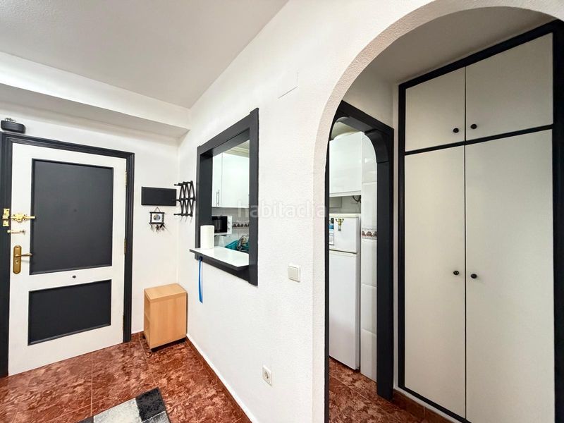 Foto 6d7f6f30-6c7a-42a7-aeed-c4ff524f2223. Apartament amb calefacció a Avenida Habaneras - Curva de Palangre Torrevieja