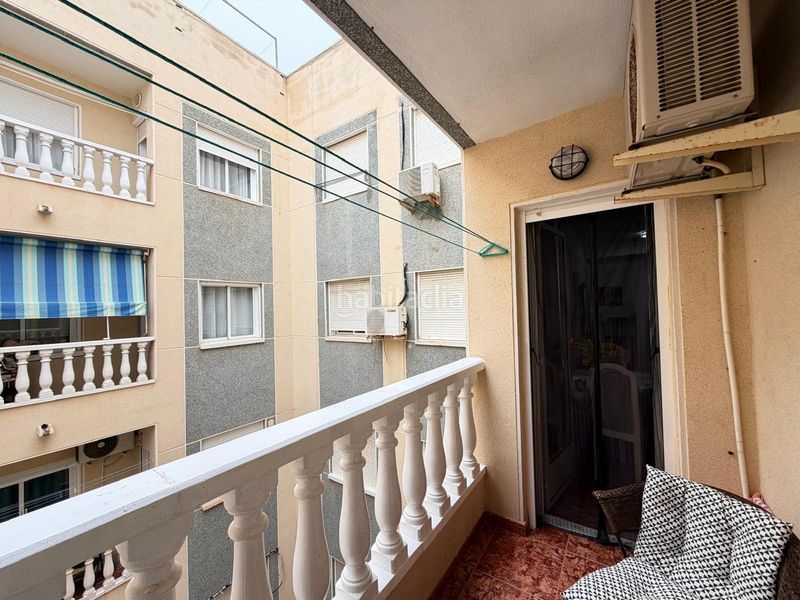 Foto 943c03f1-3a79-45d3-9ee1-88ff2a1c10ff. Apartament amb calefacció a Avenida Habaneras - Curva de Palangre Torrevieja