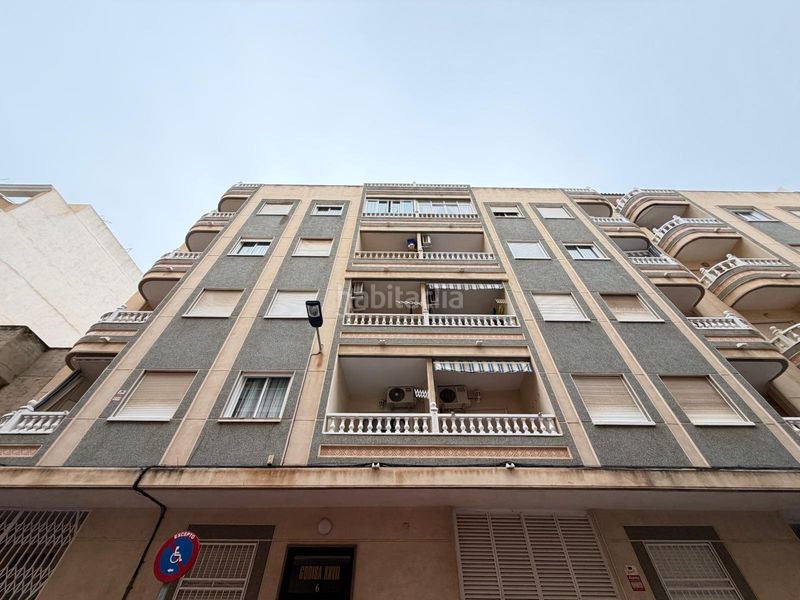 Foto f6866c47-6616-49dd-b43c-b39609567e81. Apartament amb calefacció a Avenida Habaneras - Curva de Palangre Torrevieja