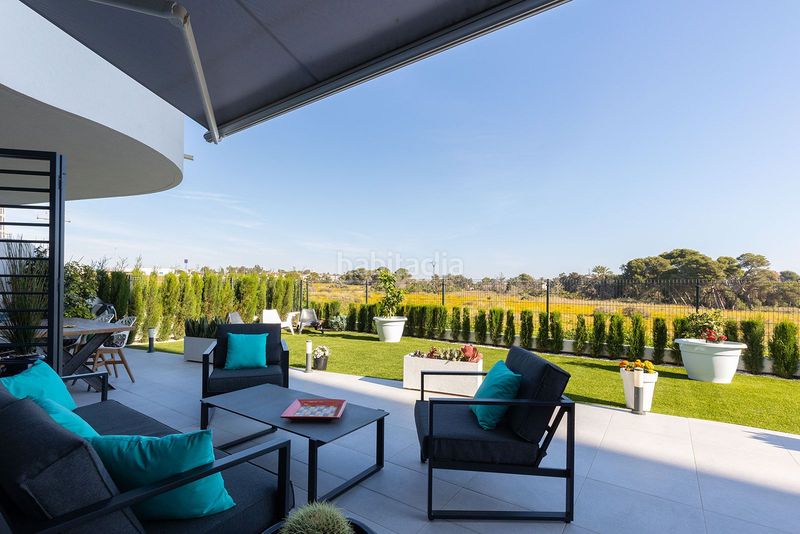 Foto f3c7a531-aeb8-40f8-906e-64542a6a9ea9. Appartement mit pool in Punta Prima Torrevieja