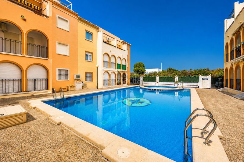 Foto 2bdead7c-8f55-4e9d-9f33-b8ff85d7411e. Casa amb piscina a La Veleta Torrevieja