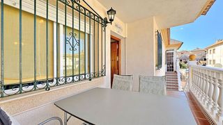 Apartament  Calle alhambra. Bungalow de planta alta de 2 dormitorios y 1 baño en la zenia or