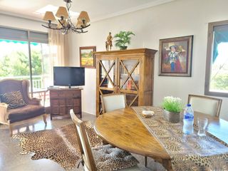 Apartament a Avenida PLAYA-ZENIA