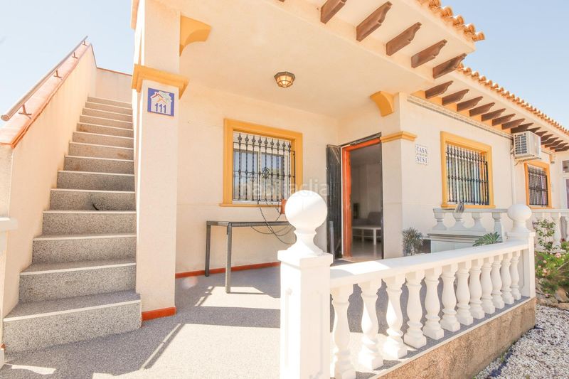 Foto 38b507ad-ae5b-4ab5-9f14-ed59c96c60b4. Alquiler casa adosada se alquila adosado de 2 dormitorios 1 baño en villa martin las filipinas costa en Orihuela