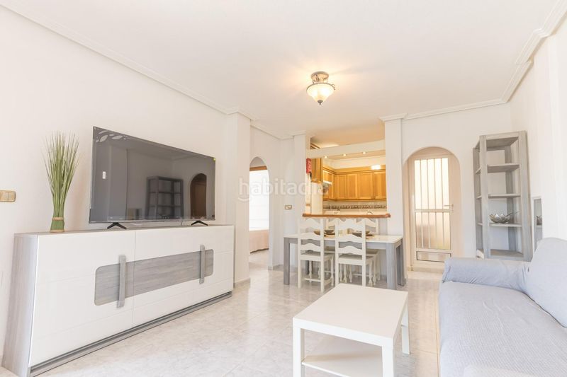 Foto ebc33b75-3438-4a35-a799-4dc5f63b2b10. Alquiler casa adosada se alquila adosado de 2 dormitorios 1 baño en villa martin las filipinas costa en Orihuela