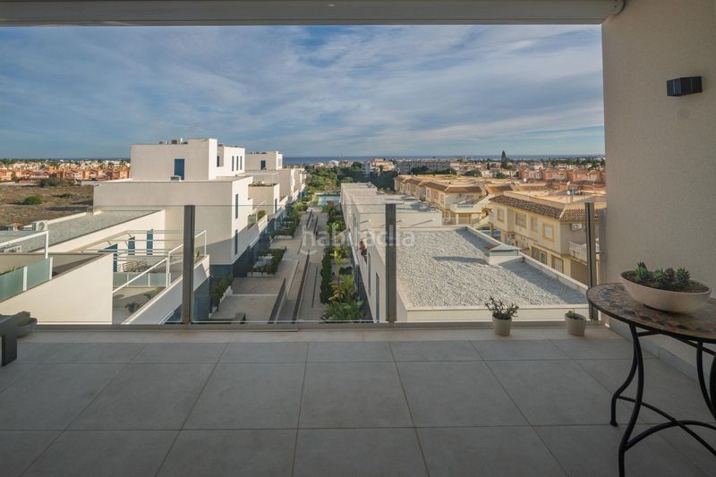 Foto 6b13a2ed-cf93-4d81-adfd-b63224b4e8b7. Apartament amb piscina a Playa Flamenca Orihuela