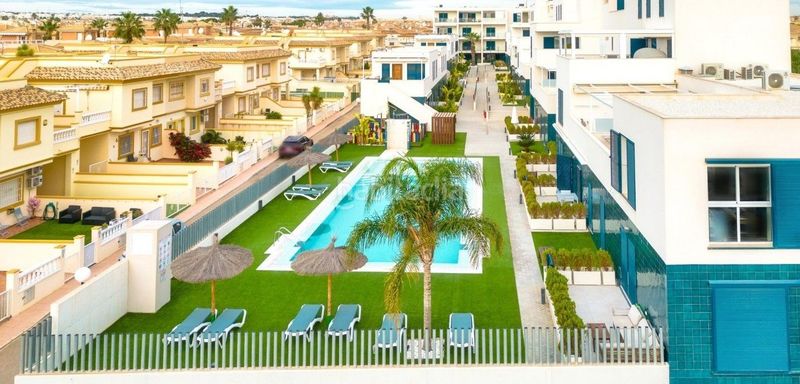 Foto 97cfb5d5-45fe-441b-8393-086b5a52f3cf. Apartament amb piscina a Playa Flamenca Orihuela
