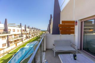 Appartement à Pilar de la Horadada Ciudad. Atico en mil palmeras  orihuela costa con vistas al mar de 3 dor