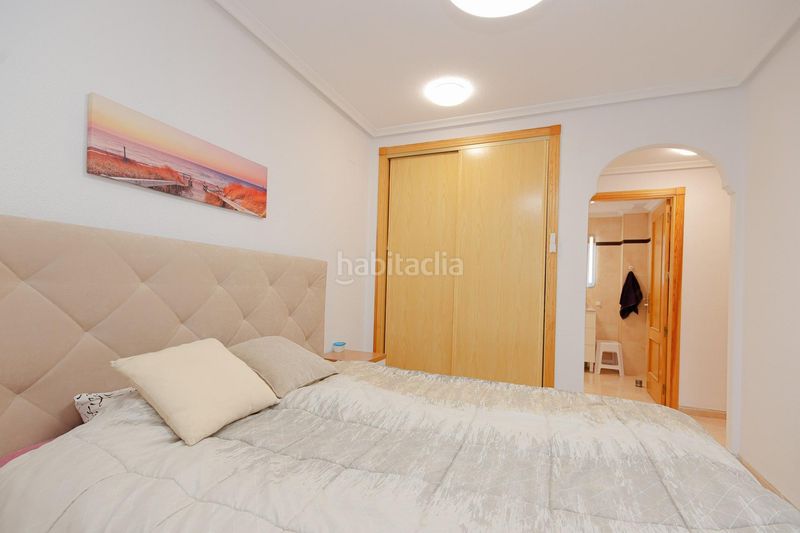 Foto 9f1baff1-2137-4e3b-b435-625af426e464. Apartamento  de 2 dormitorios 2 baños con terraza en Playa Flamenca costa urb. laguna golf en Orihuela