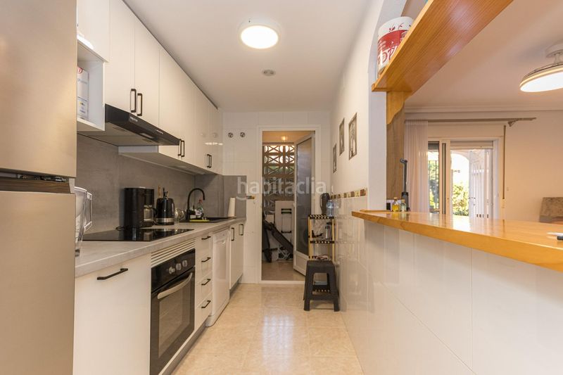 Foto d922e6d2-a5e7-4a07-802a-13a8cb7613c2. Apartamento  de 2 dormitorios 2 baños con terraza en Playa Flamenca costa urb. laguna golf en Orihuela