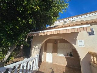 Casa adossada a FRAY LUIS DE LEON