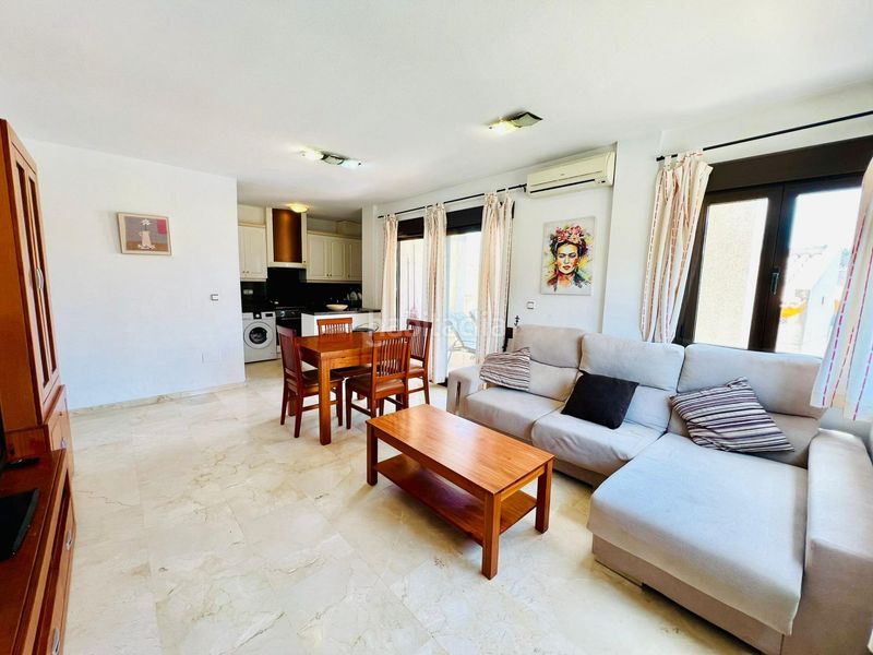 Foto 7d7e116a-0a72-4096-a680-446f41640122. Appartement in avenida de las ramblas de oleza in Orihuela