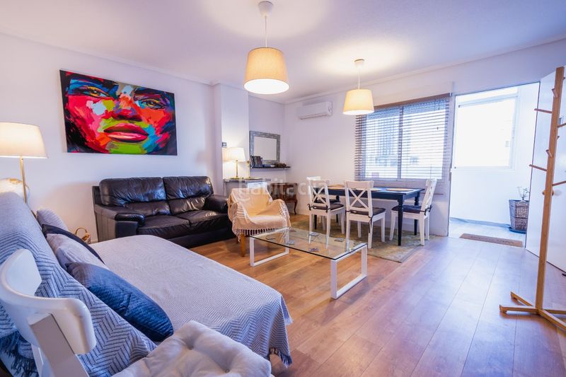 Foto 6b32a20d-6336-49f5-8e45-03b2a90b76dc. Lloguer apartament a avenida de las habaneras 10 a Torrevieja