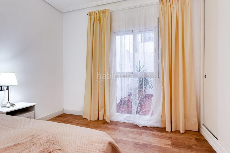 Foto c2a98921-cd50-4188-b9b1-d8abb6dd1604. Lloguer apartament a avenida de las habaneras 10 a Torrevieja