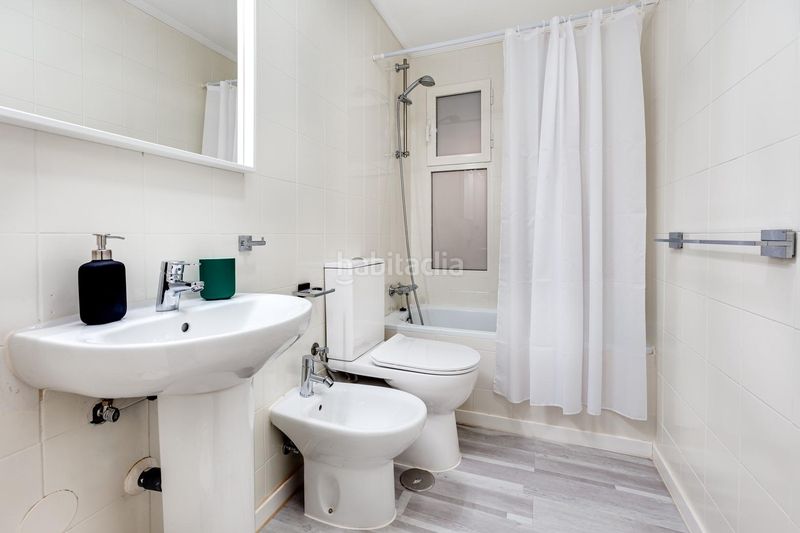 Foto dc0fbbde-7d12-4ce9-8918-1a978d3500d0. Lloguer apartament a avenida de las habaneras 10 a Torrevieja