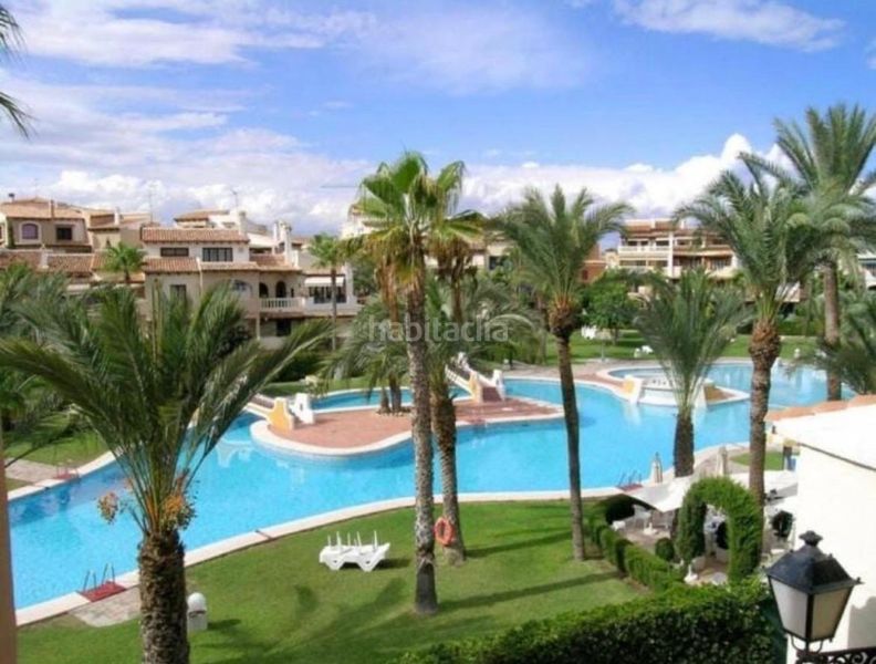 Foto f7e0126e-c230-4d41-bf0d-2b58c33bcd38. Apartament amb aparcament a nueva Torrevieja Torrevieja