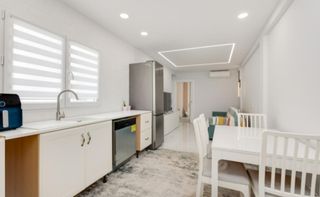 Appartement  Calle goleta. Apartamento de 3 dormitorios 2 baños en torrevieja playa del cur