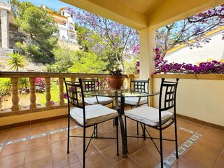 Chalet  Calle mayor. Magnífica villa unifamiliar en primera línea de golf  en orihuel