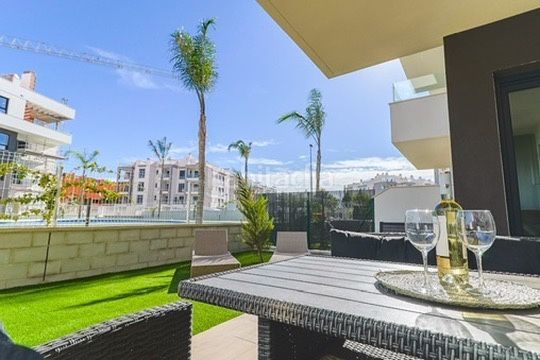 Foto af9c3bcb-43d4-4c37-b4cc-79a4ab411ec8. Appartement mit parking pool in Villamartín-Las Filipinas Orihuela