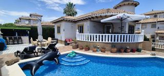 Chalet en Avenida de las Brisas