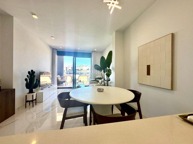 Foto 43a01327-d3c9-4e91-933c-e2dd855432e2. Apartament a calle 03189 a Villamartín-Las Filipinas Orihuela