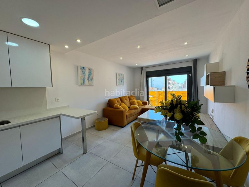 Foto 1e288dce-da37-4a6d-85cb-0d32ea0c543e. Apartment in calle hermanos bazan in Centro - Muelle Pesquero Torrevieja