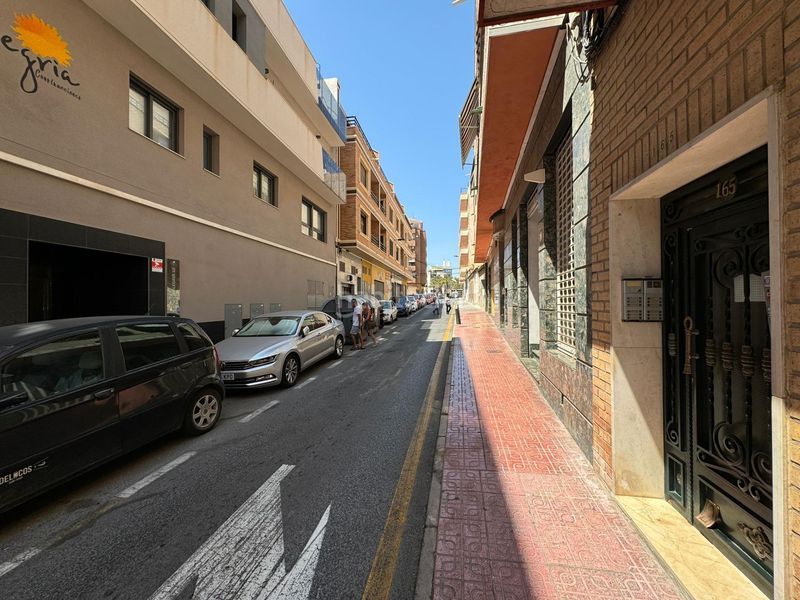 Foto 31fcf39b-09ea-49f9-b56a-3a01c1a91ef5. Apartment in calle hermanos bazan in Centro - Muelle Pesquero Torrevieja