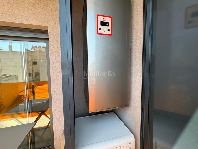 Foto 724276ae-70f1-4fe8-b751-86a75d859000. Apartment in calle hermanos bazan in Centro - Muelle Pesquero Torrevieja