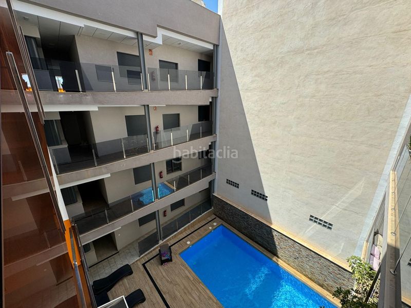 Foto 72fabdf6-f973-4341-a591-979dda680cea. Apartment in calle hermanos bazan in Centro - Muelle Pesquero Torrevieja