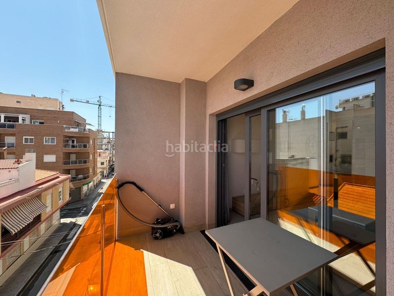 Foto c0def46f-025e-499a-b2a0-38f696975915. Apartment in calle hermanos bazan in Centro - Muelle Pesquero Torrevieja