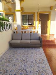 Maison jumelée à Calle pino piñonero. Chalet adosado de 2 dormitorios 2 baños en playa flamenca orihue