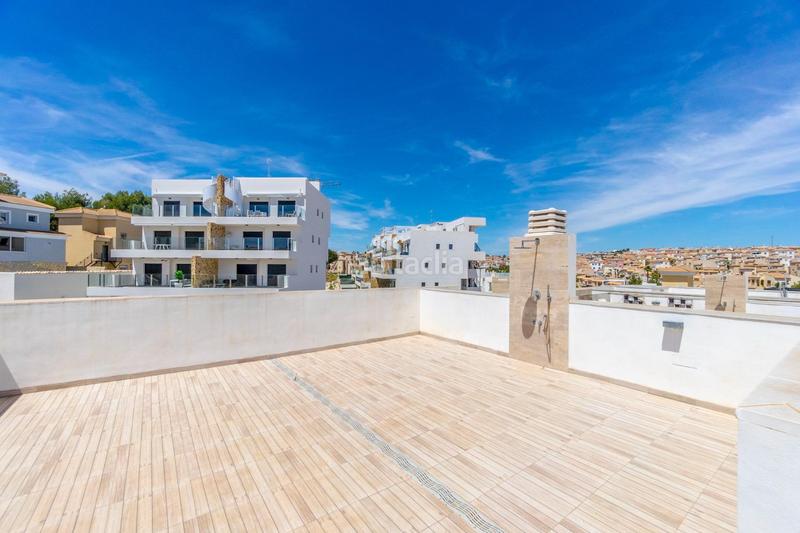 Foto 4bdfad78-3bbc-4662-9edb-8447fc5c71be. Chalet with parking in Villamartín-Las Filipinas Orihuela