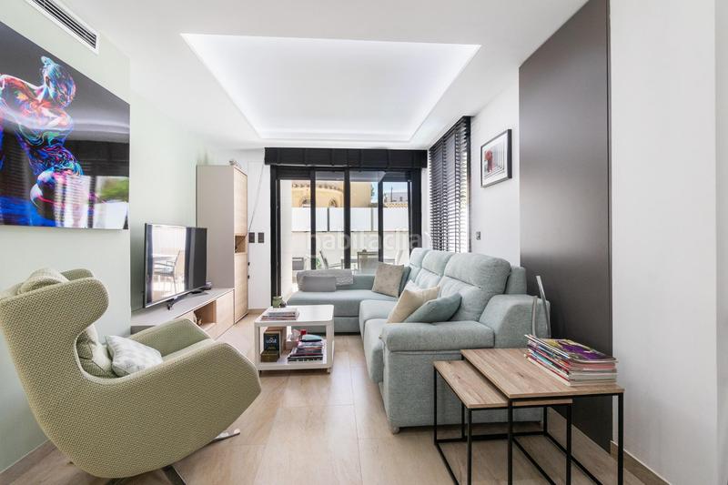 Foto 553659b9-bfdf-4e32-ac7a-16d8cb260ce3. Chalet with parking in Villamartín-Las Filipinas Orihuela