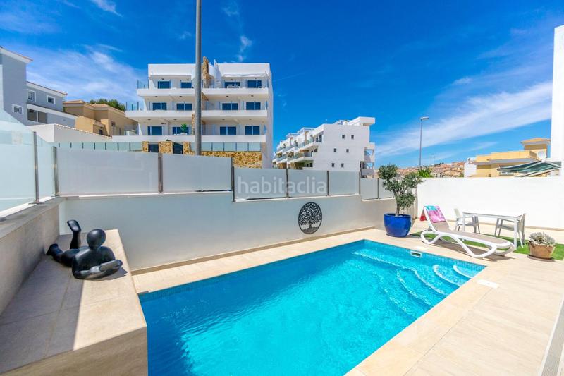 Foto e8362aa5-f9ca-4bf9-a217-e8c9cc3a0ddf. Chalet with parking in Villamartín-Las Filipinas Orihuela