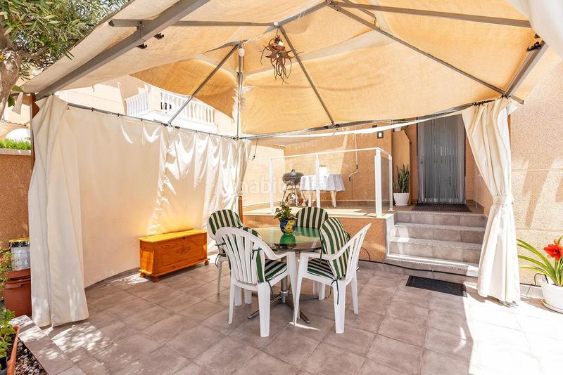 Foto 0e10f76d-be2b-4e6c-9420-3e9f602d86c6. Maison dans calle salzillo dans La Zenia Orihuela