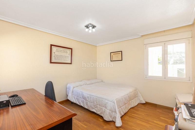 Foto bf365393-d89e-4b69-98f0-06812502cabe. Chalet in calle salvador de madariaga in Zona Carrefour - Urbanizaciones Torrevieja