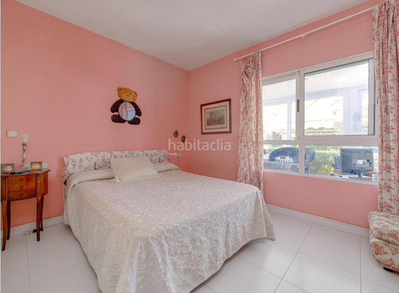 Foto 28e6ed89-eac2-46bb-9f49-8f9f24c19e61. Chalet in calle saavedra fajardo in Campoamor Orihuela