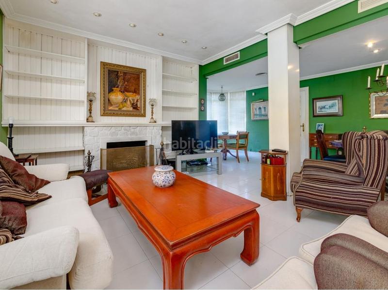 Foto 85beabec-f85d-4d57-8b52-ea7c55ea5fd9. Chalet in calle saavedra fajardo in Campoamor Orihuela