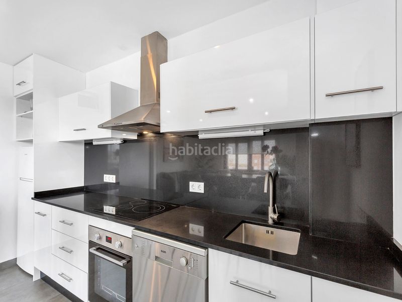 Foto 646b5e6a-98eb-40b6-8967-b535c550c39c. Apartamento en avenida doctor gregorio marañón apartamento de 3 dormitorios 2 baños con vistas al mar acequion en Torrevieja
