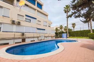 Apartament a Calle eneas. Apartamento de 2 dormitorios 1 baño en torrevieja zona torreblan