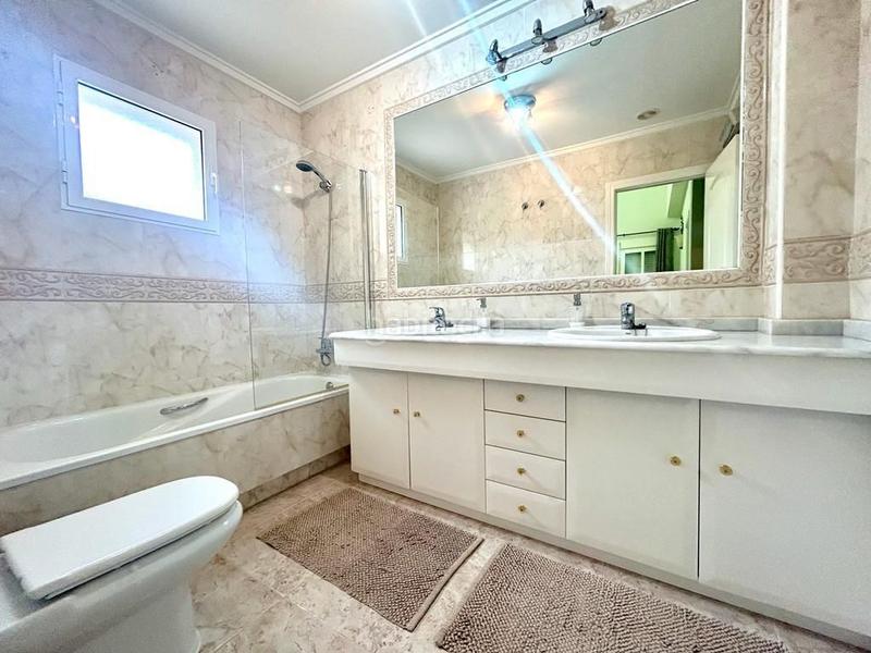 Foto 9f3f39bc-918a-47c4-8b27-c0bfc7e39a30. Xalet a calle caliza a La Regia Orihuela