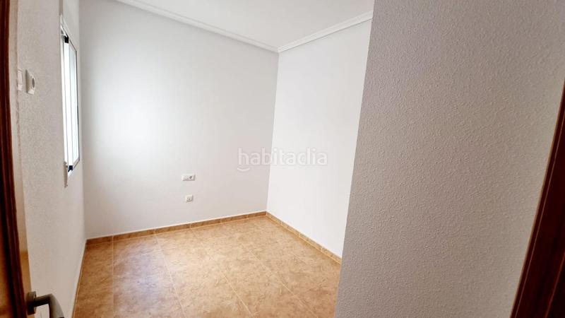 Foto bb4d7b3f-a245-451b-9f91-ba78f349dfba. Apartament a calle los emilios a nueva Torrevieja Torrevieja