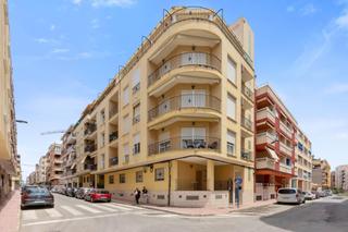 Apartamento en Calle radio murcia 8. Apartamento de 3 dormitorios a 250 metros de la playa del cura e