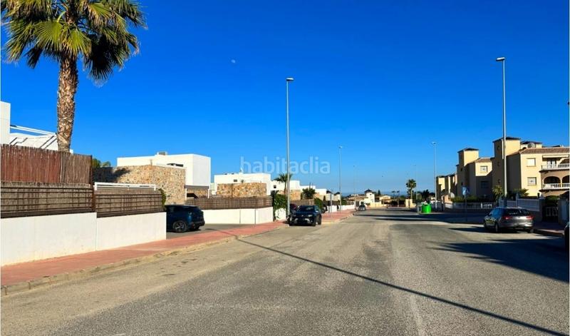 Foto 4bee2cfd-0500-485e-9c21-6380072c222f. Chalet villa con piscina en lomas de cabo roig costa en Orihuela